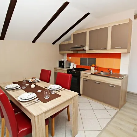 Guest house Suburb Zadar